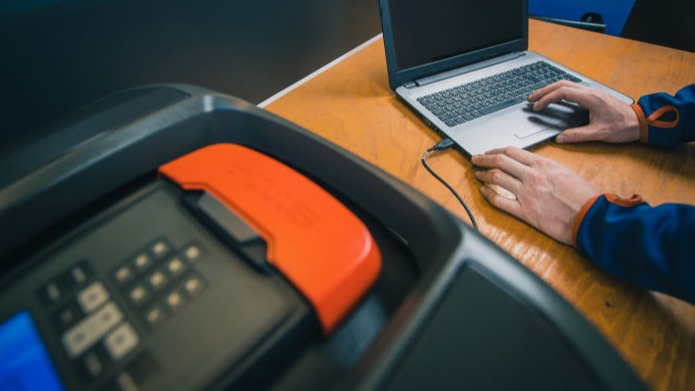 Iowa Robotic Mower Repair Services